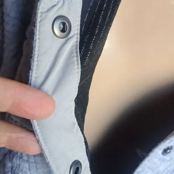 Women's Champion Size Medium Gray Jacket - Picture 9 of 9